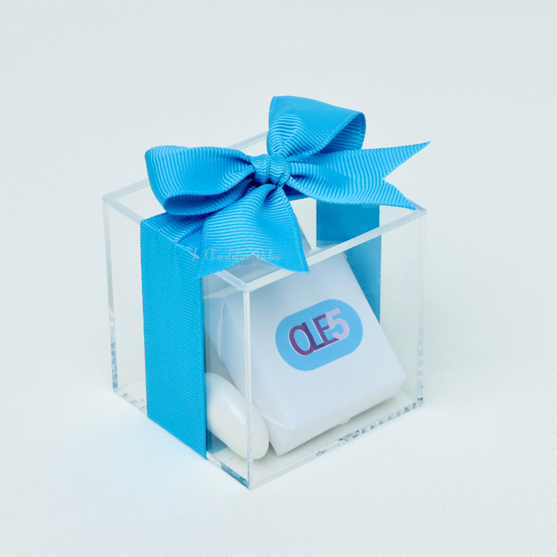 Set of 20 corporate customized premium chocolate & almond dragees acrylic box