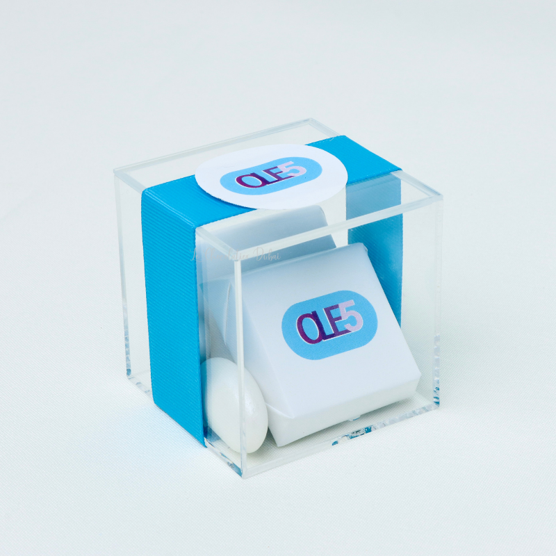 Set of 20 corporate customized premium chocolate & almond dragees acrylic box