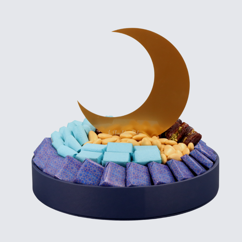 Ramadan arrangement chocolate & sweets round tray