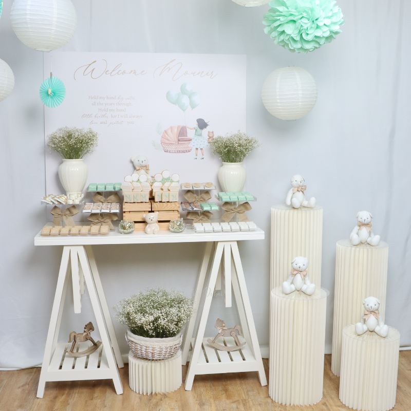 Baby decorated & personalized chocolate arrangement tray stand