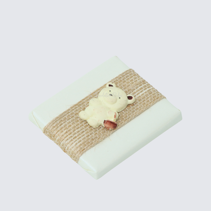 Teddy & jute ribbon decorated chocolate