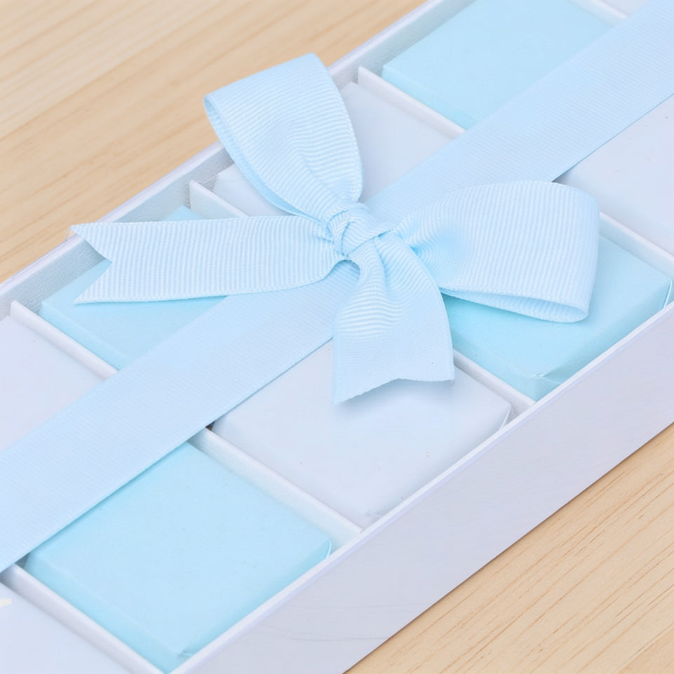 Chocolate decorated 12-piece view top box