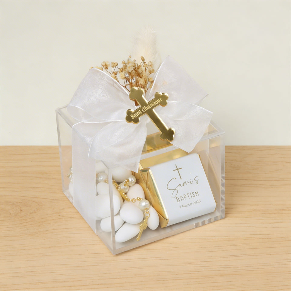 Set of 20 Baby baptism chocolate & almond dragees acrylic hard box