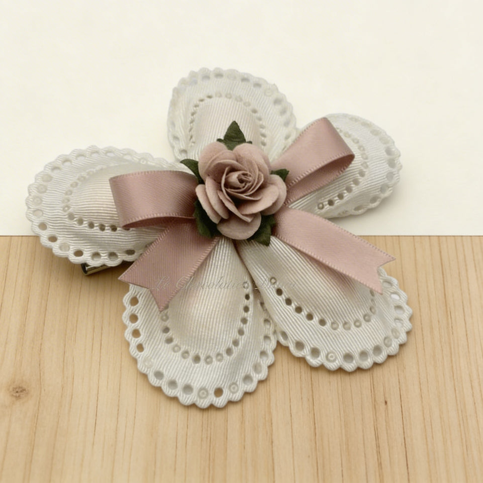 Set of 20 Baby girl flower petals almond dragees giveaway