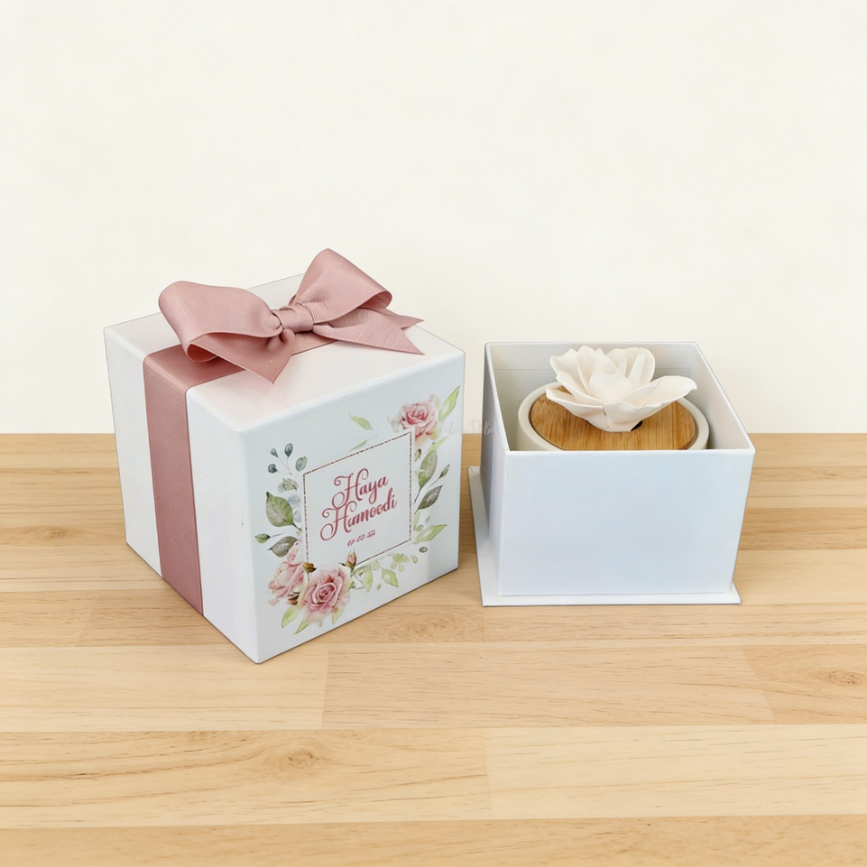 Set of 20 Baby girl personalized ceramic flower diffuser hard box