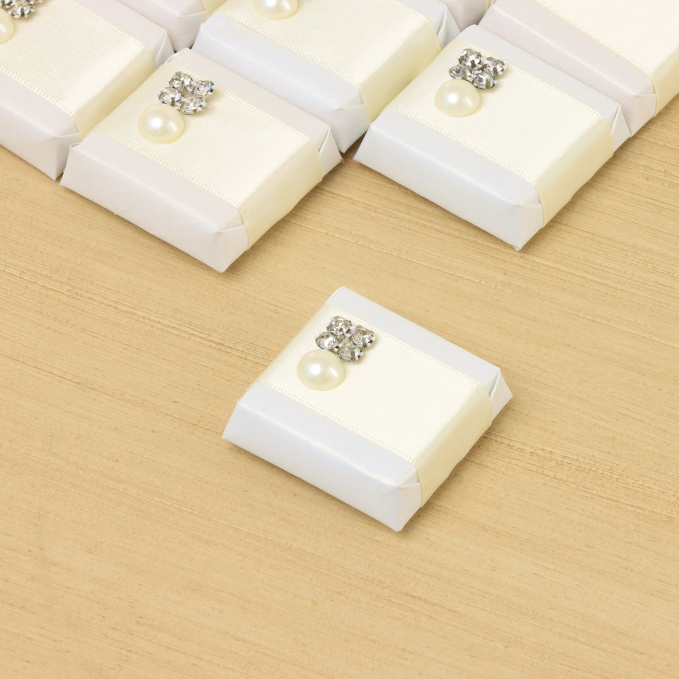 Wedding ribbon & pearl decorated chocolate