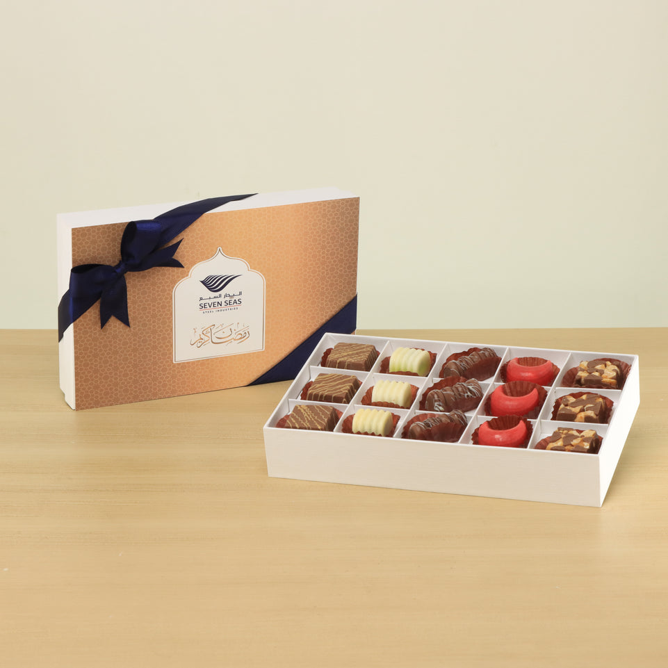 Set of 4 Corporate customized Ramadan Mubarak designed premium chocolate 15P hard box