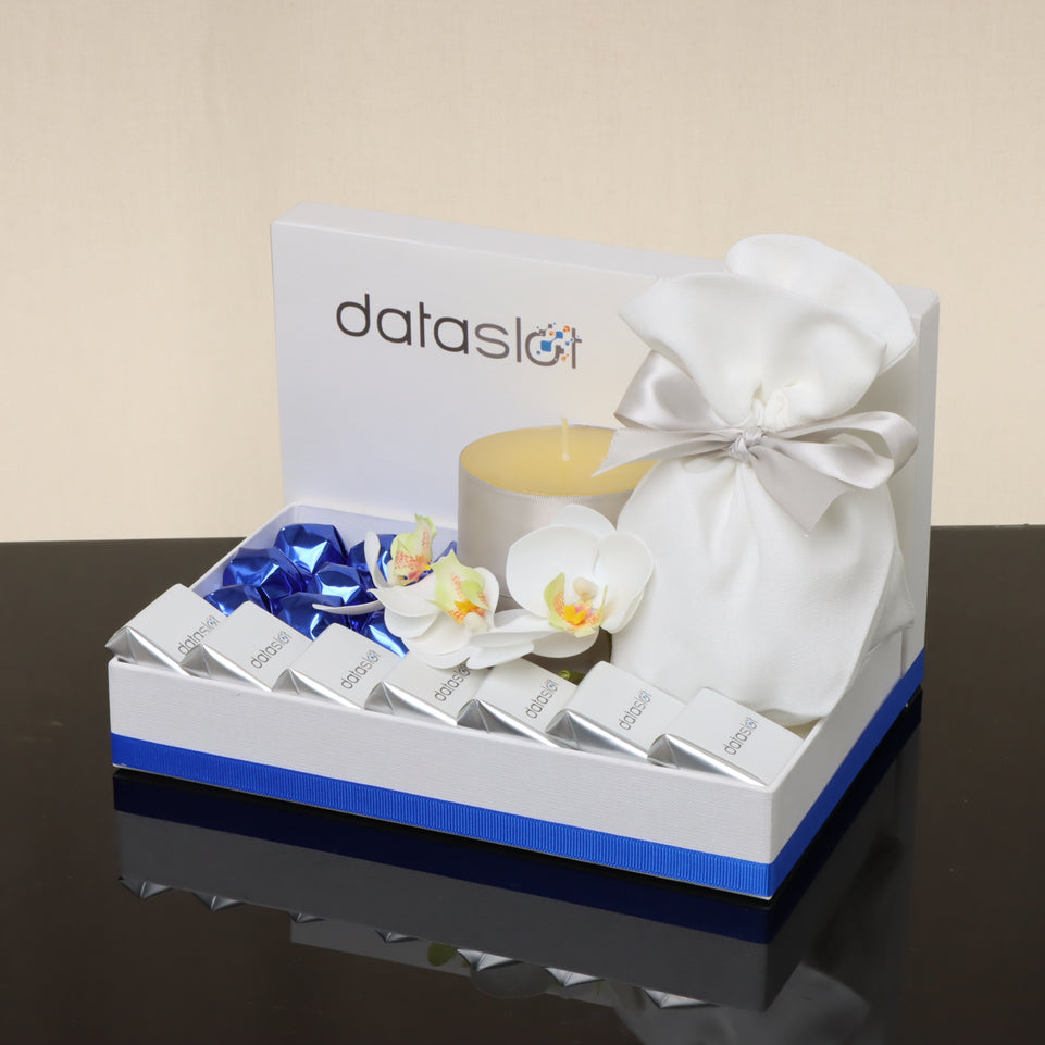 Corporate customized chocolate & sweets small hamper