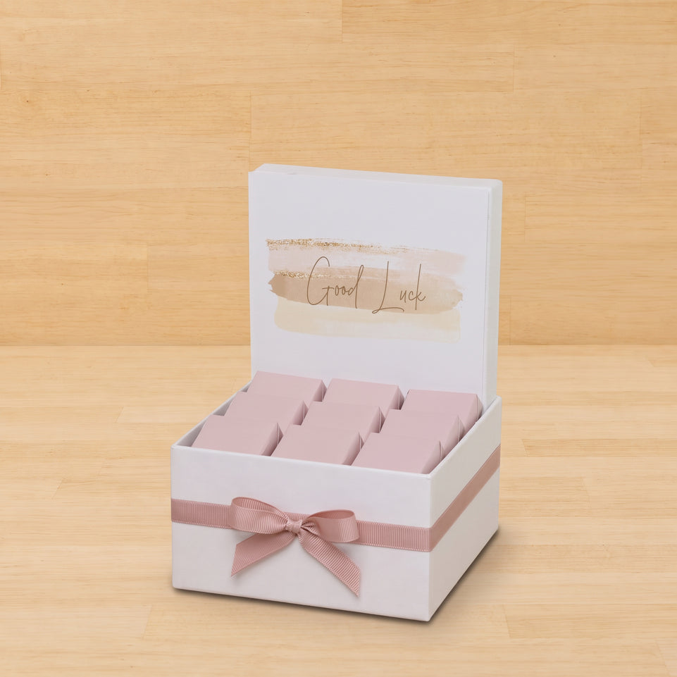 Good luck stain designed premium chocolate small hamper
