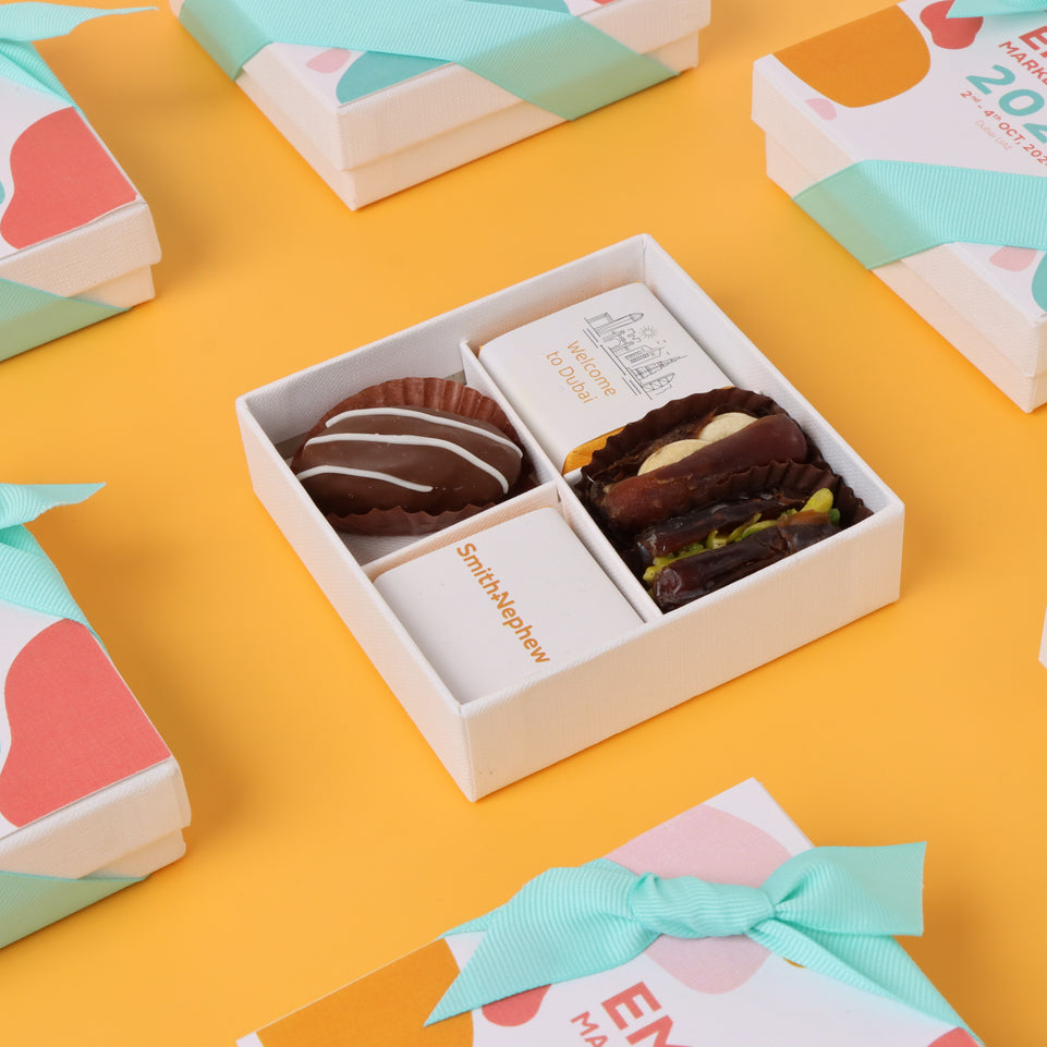 Set of 20 Corporate customized chocolate & dates hard box
