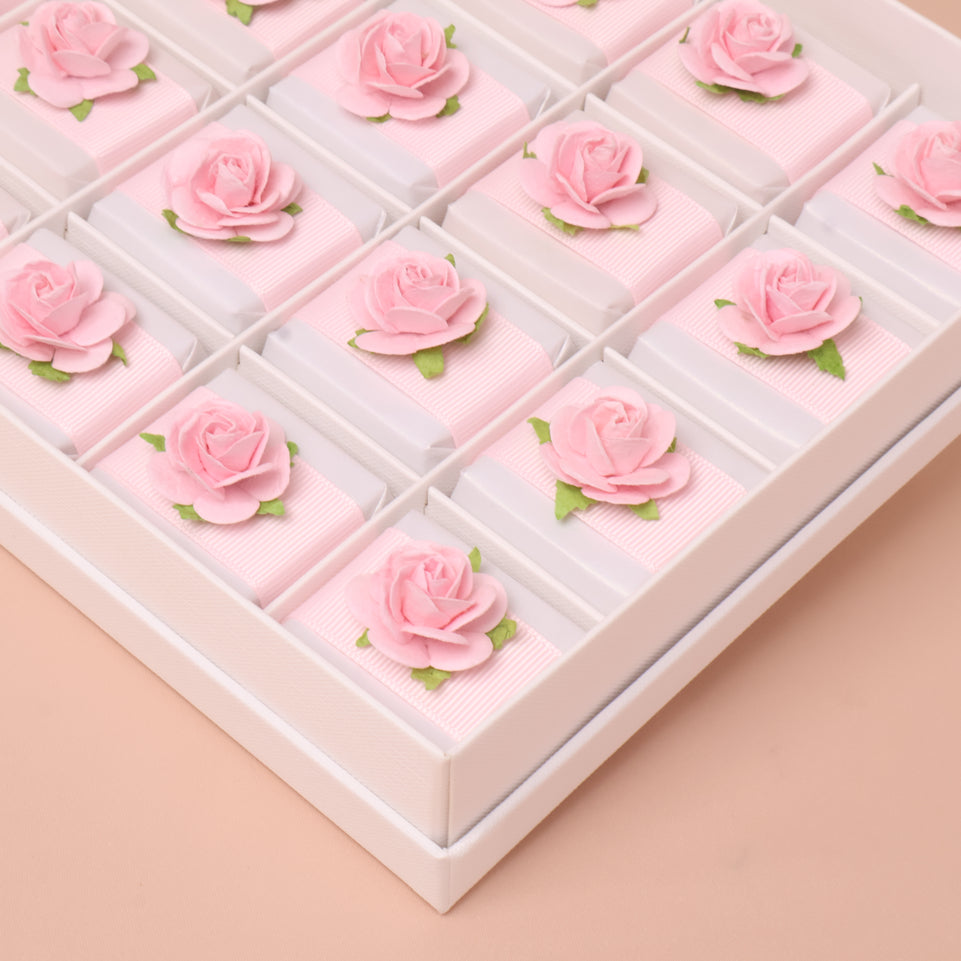 Baby girl flower decorated premium chocolate 20P hard box