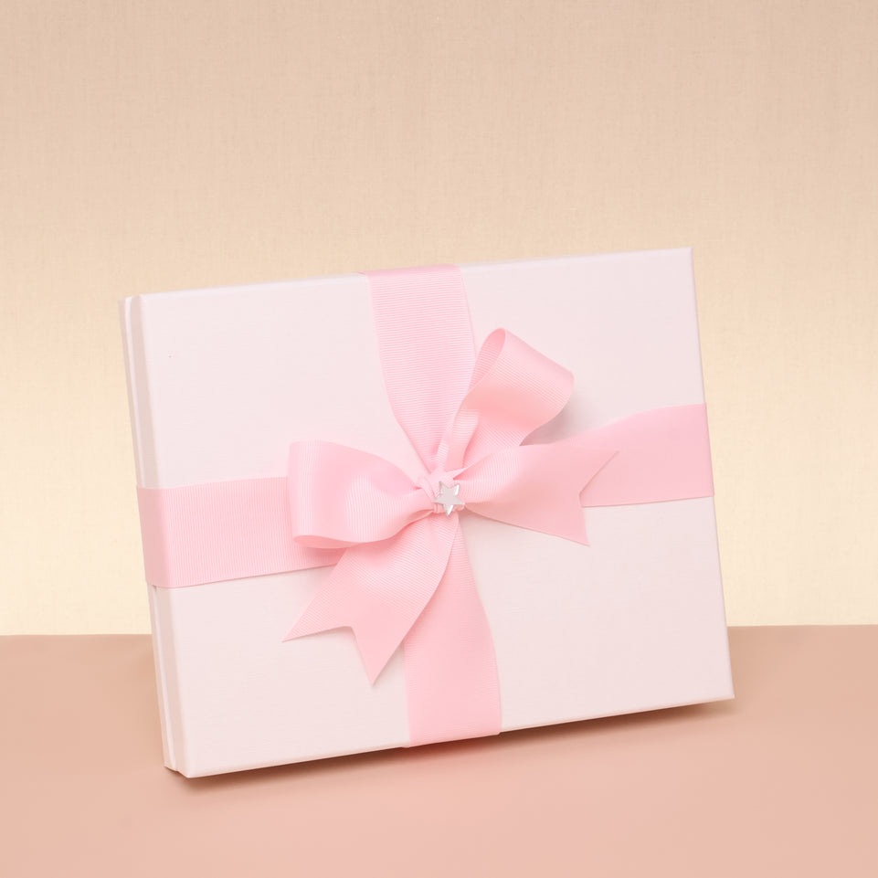 Baby girl flower decorated premium chocolate 20P hard box