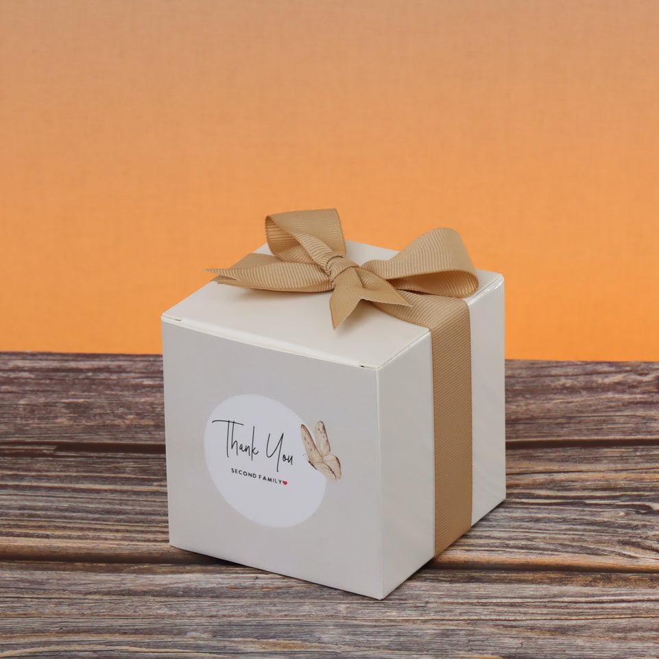 Set of 20 Thank you customized premium chocolate and almond dragees soft cube box