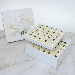 Luxury bridal decorated chocolate 2-l...