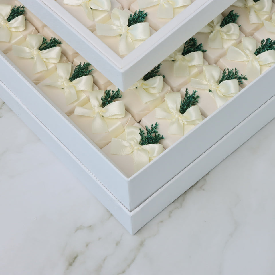 Luxury bridal decorated chocolate 2-layer hard box