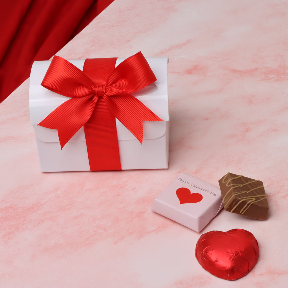Set of 20 happy valentines day designed chest small box with ribbon giveaways