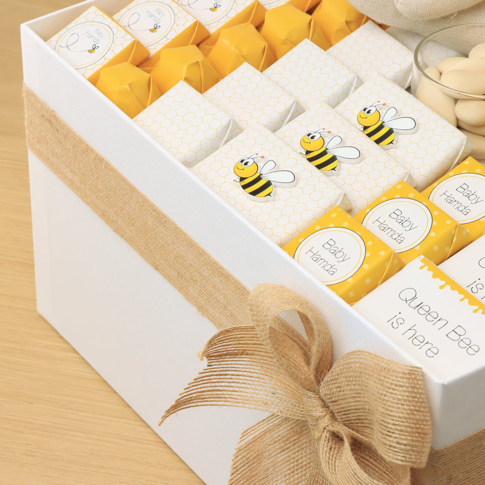 Baby personalized bee theme chocolate extra large hamper