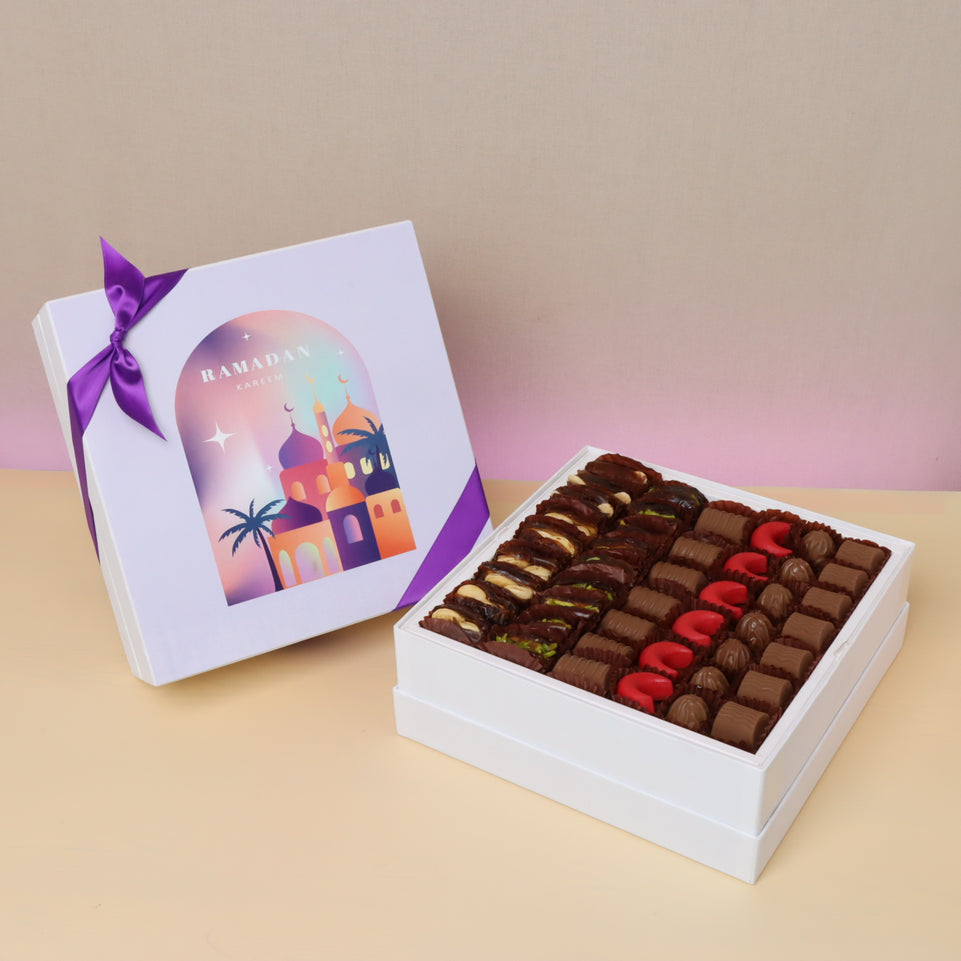 Ramadan kareem mosque designed chocolate & dates hard box