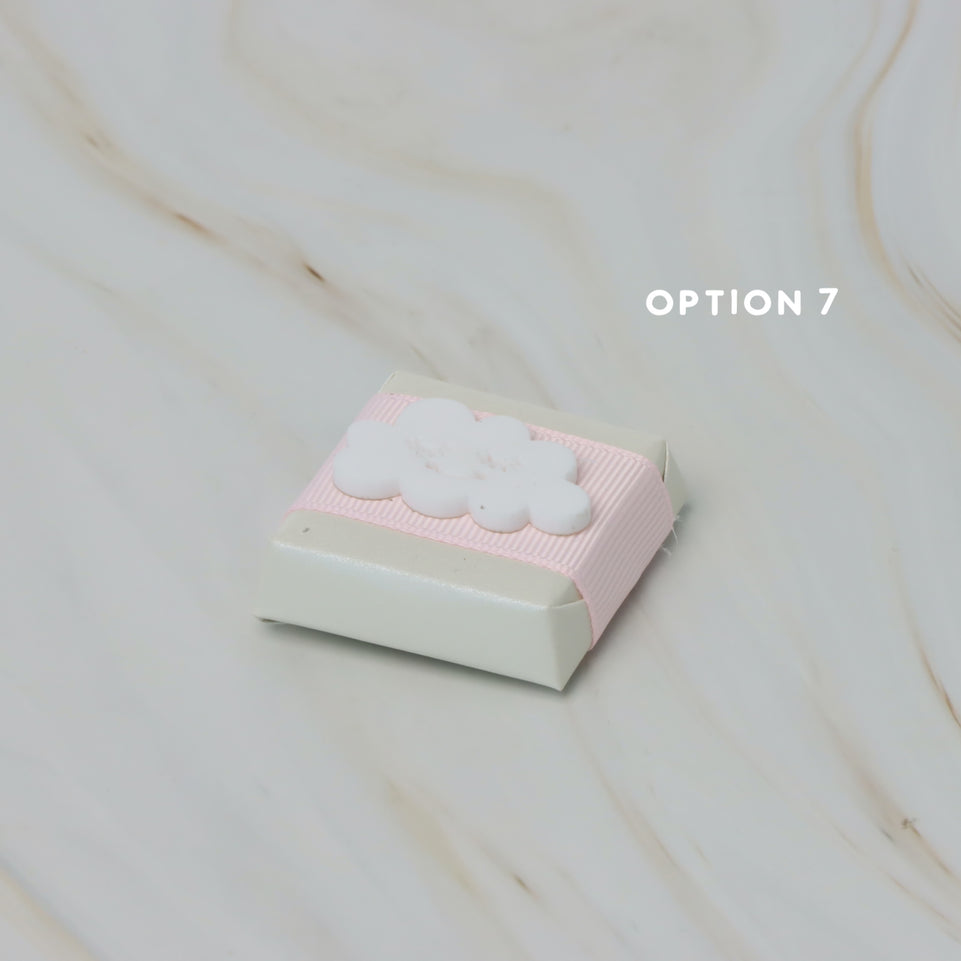 Baby acrylic cloud decorated premium chocolate
