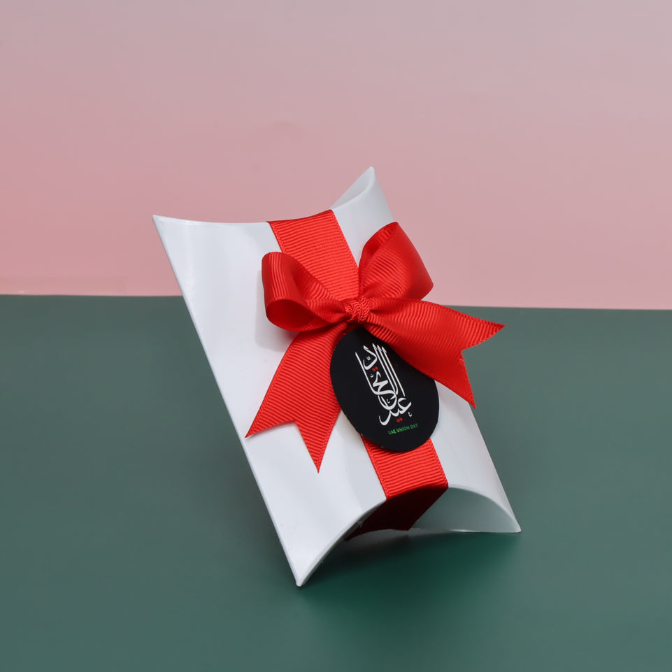 Set of 20 Arabic calligraphy national day designed premium chocolate pillow soft box