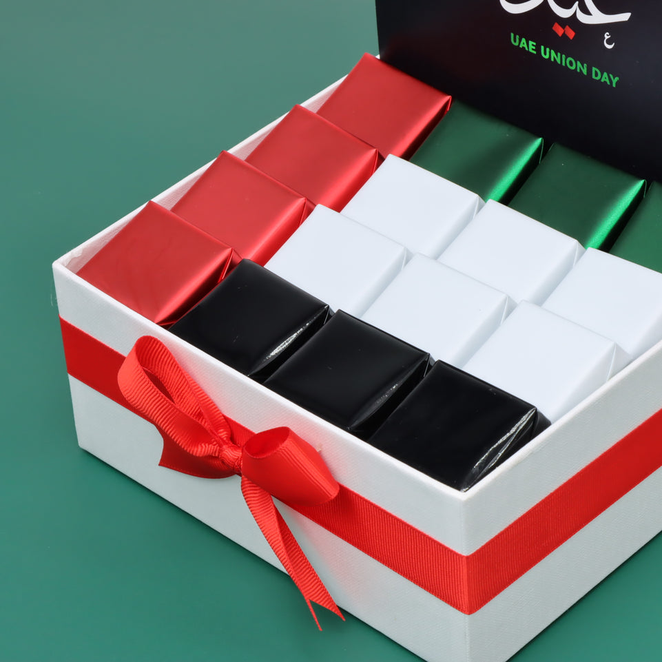 Arabic calligraphy national day premium chocolate medium hamper