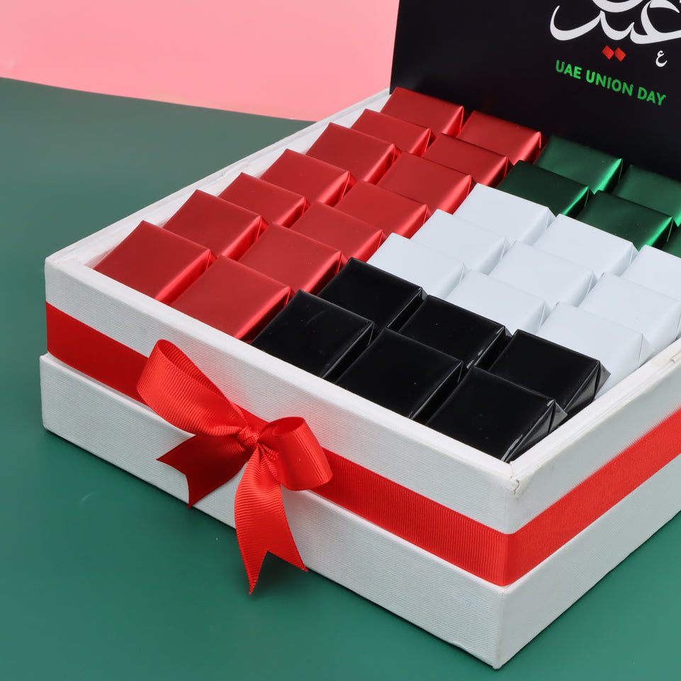 Arabic calligraphy national day designed premium chocolate large hamper