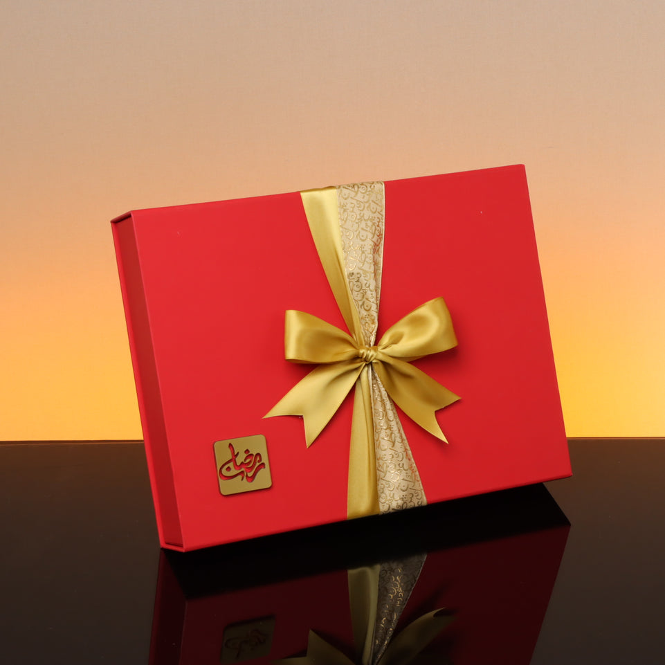 Acrylic decorated Ramadan Kareem chocolate magnetic red hard box