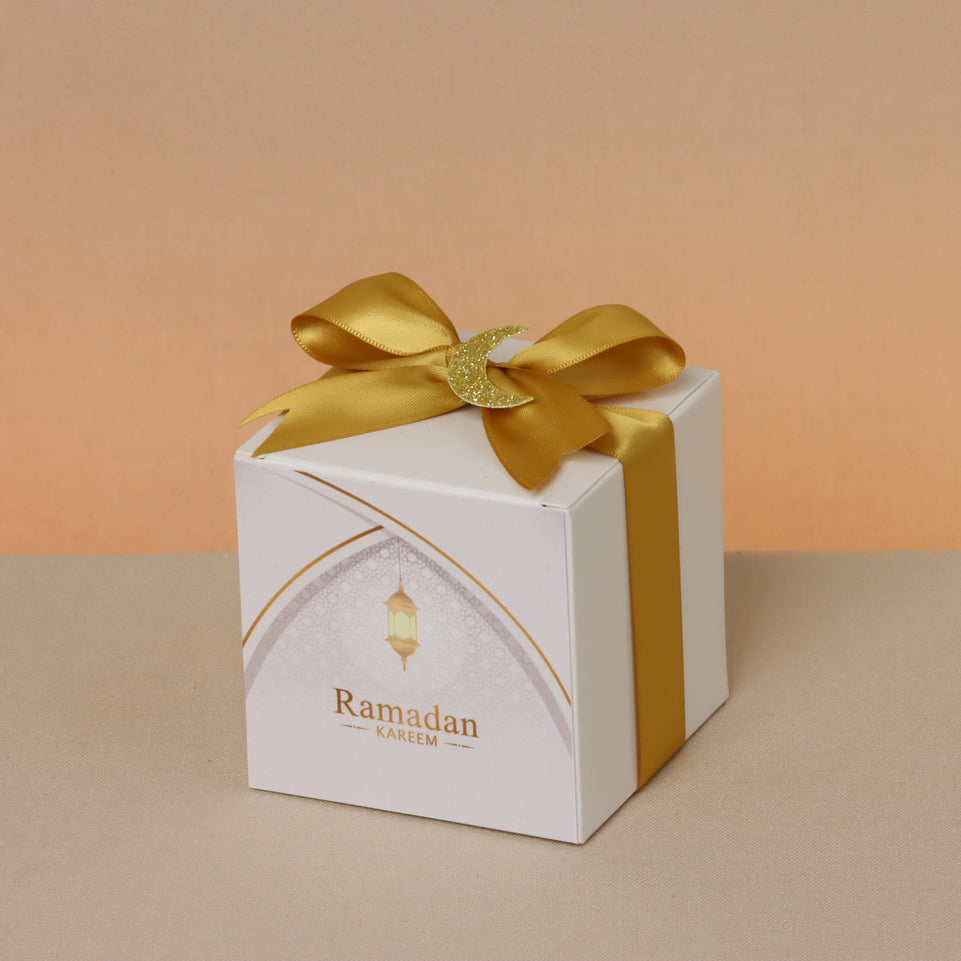 Set of 20 Ramadan Kareem premium nut stuffed dates cube soft box