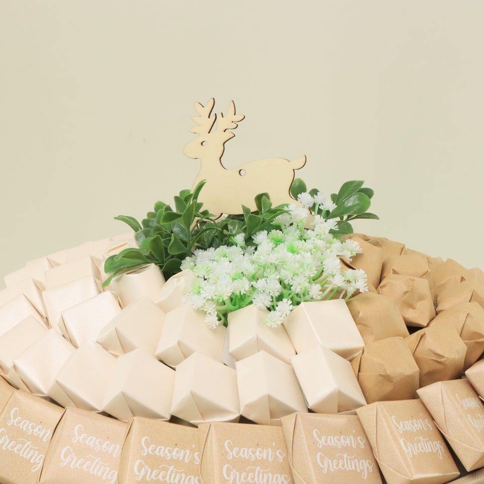 Christmas decorated chocolate wood round tray