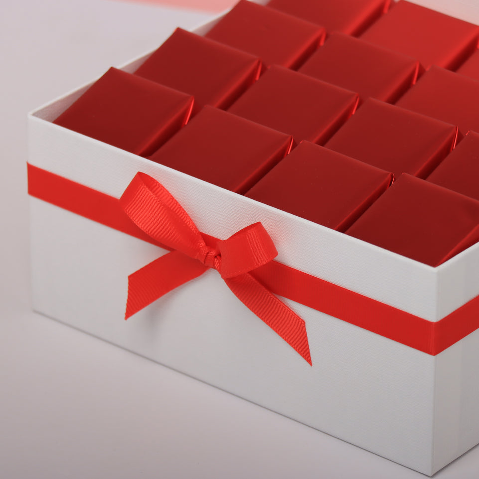 I still do anniversary designed chocolate medium hamper