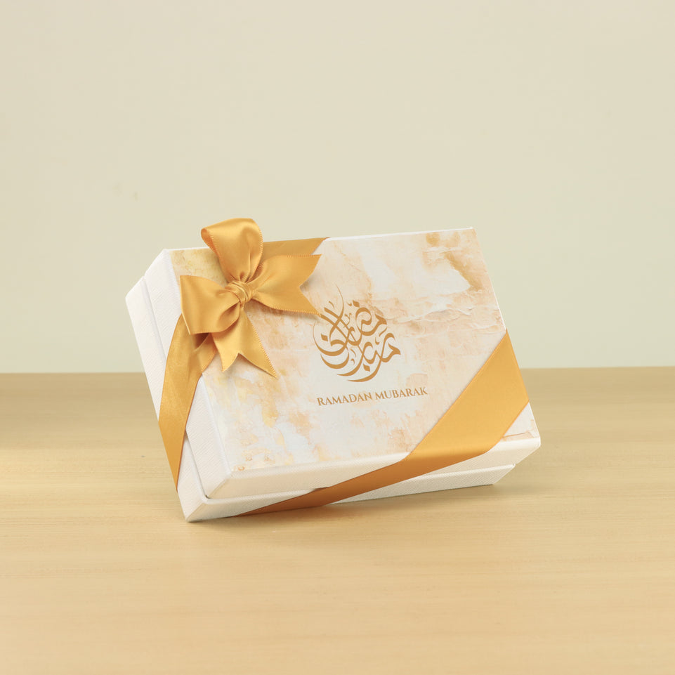 Set of 8 Ramadan Mubarak designed premium chocolate 6P hard box