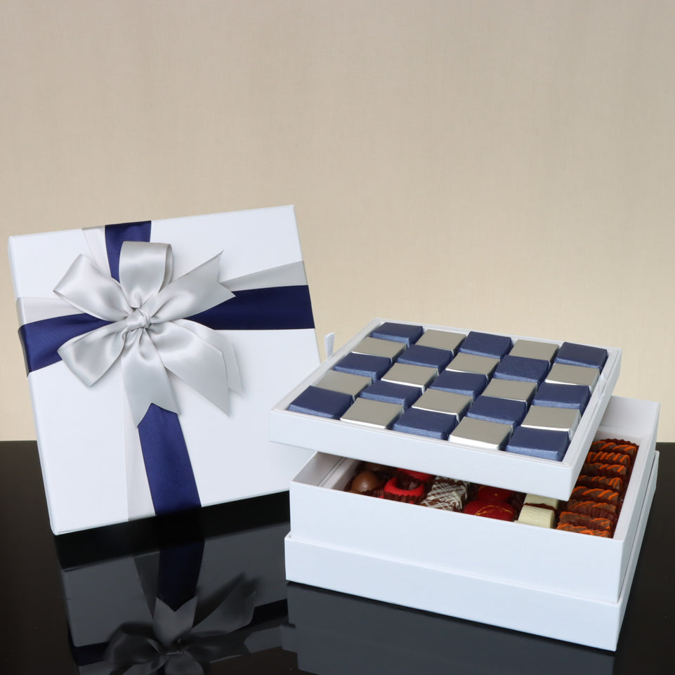 Chequered blue designed 2-layer chocolate hard box