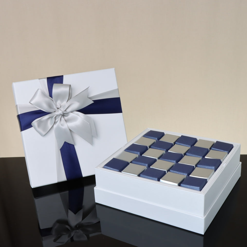 Chequered blue designed 2-layer chocolate hard box