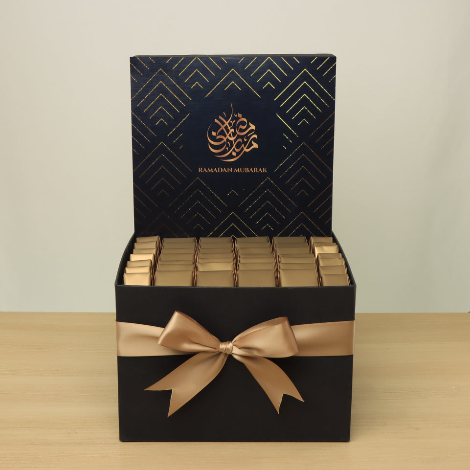 Ramadan Mubarak designed premium chocolate large hamper
