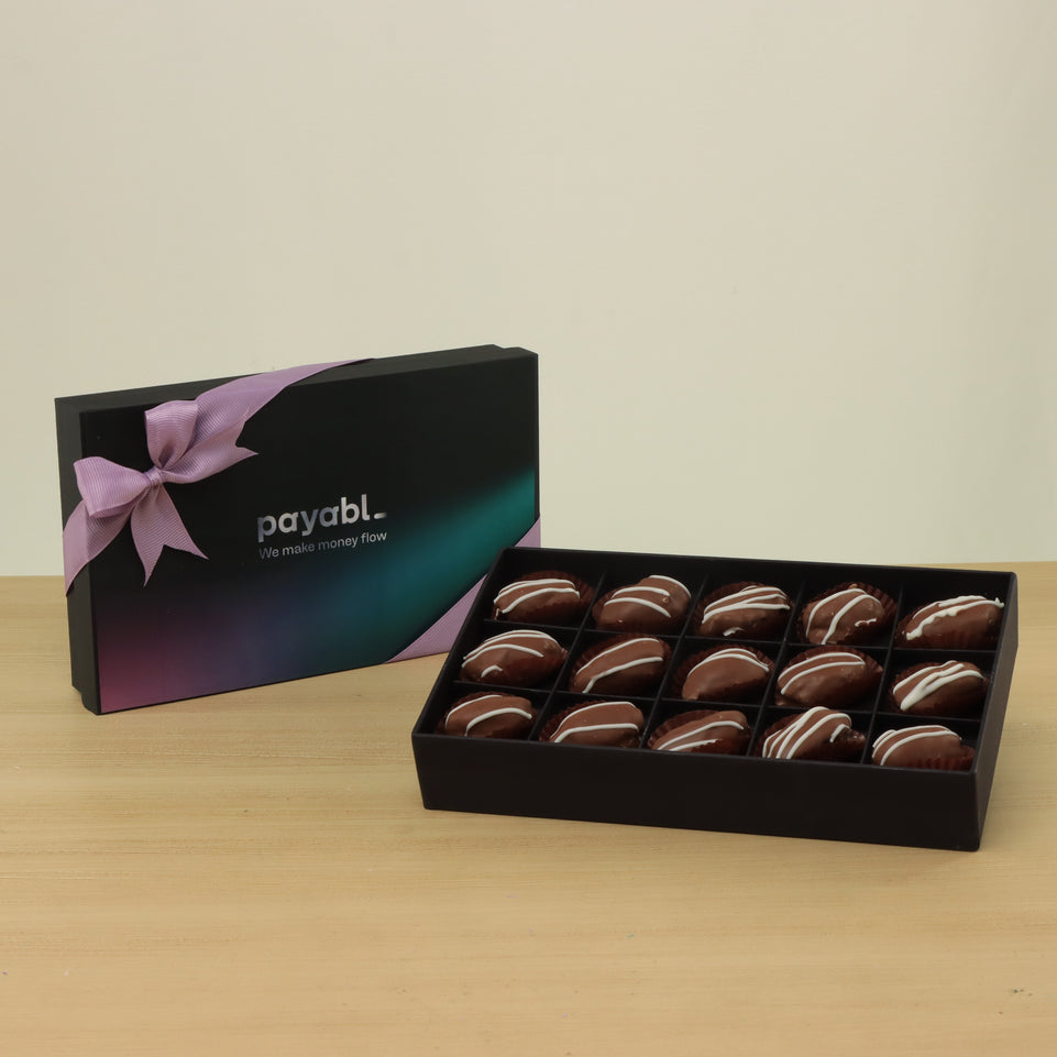 Set of 4 Corporate customized premium chocolate coated dates 15P hard box