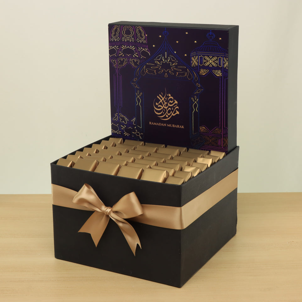 Ramadan Mubarak designed premium chocolate large hamper