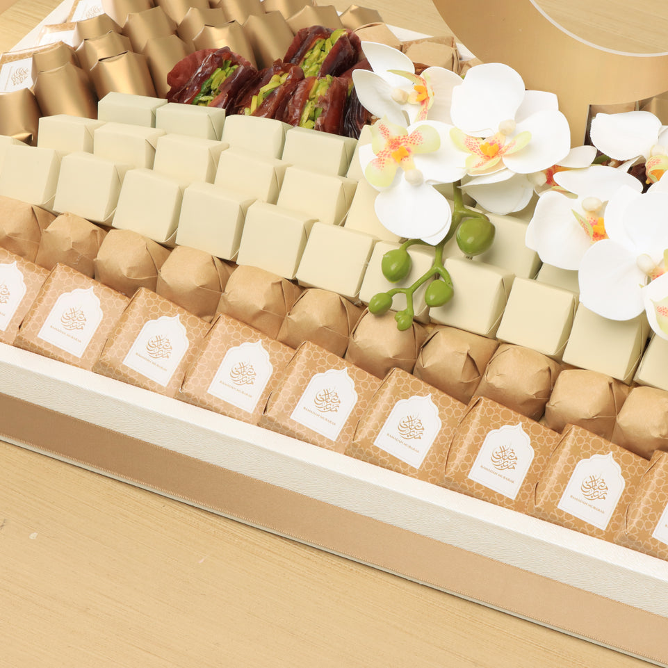Ramadan Mubarak designed premium chocolate large tray
