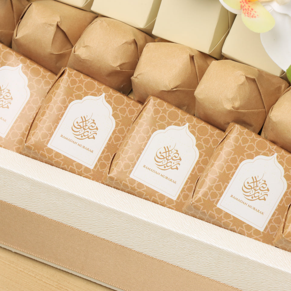 Ramadan Mubarak designed premium chocolate large tray