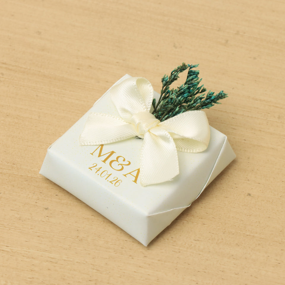 Bridal personalized and ribbon decorated chocolate