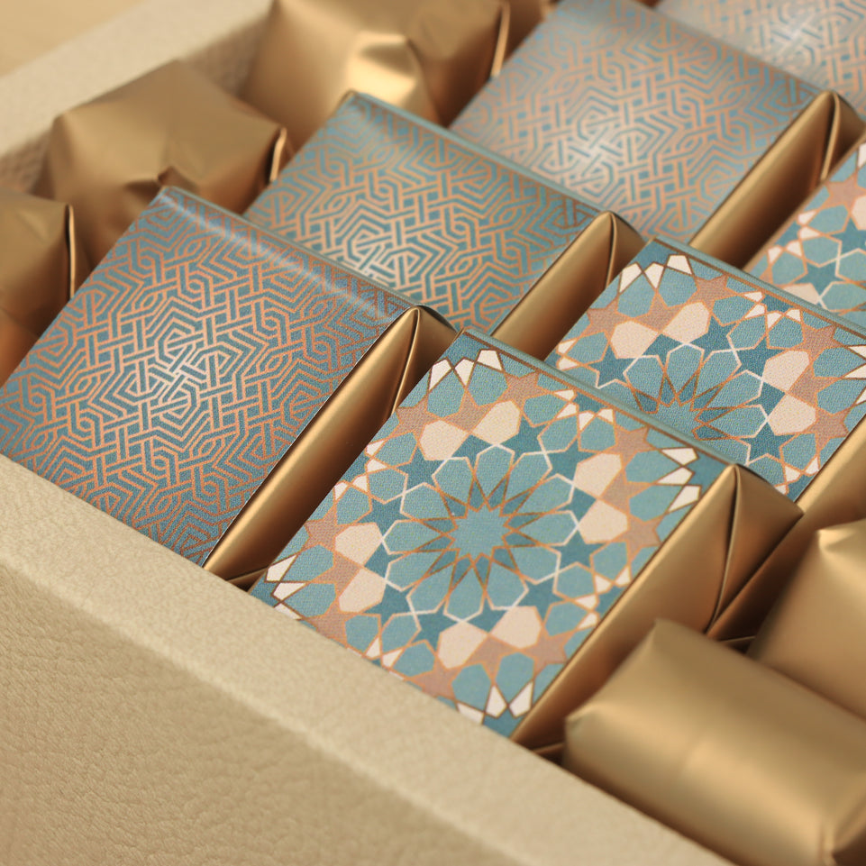 Ramadan Mubarak designed premium chocolate & sweets medium tray