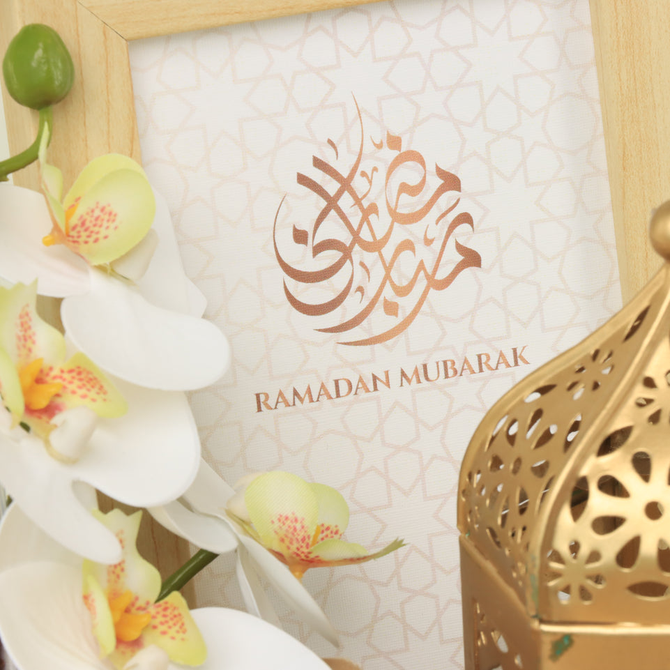 Ramadan Mubarak designed premium chocolate wooden hamper