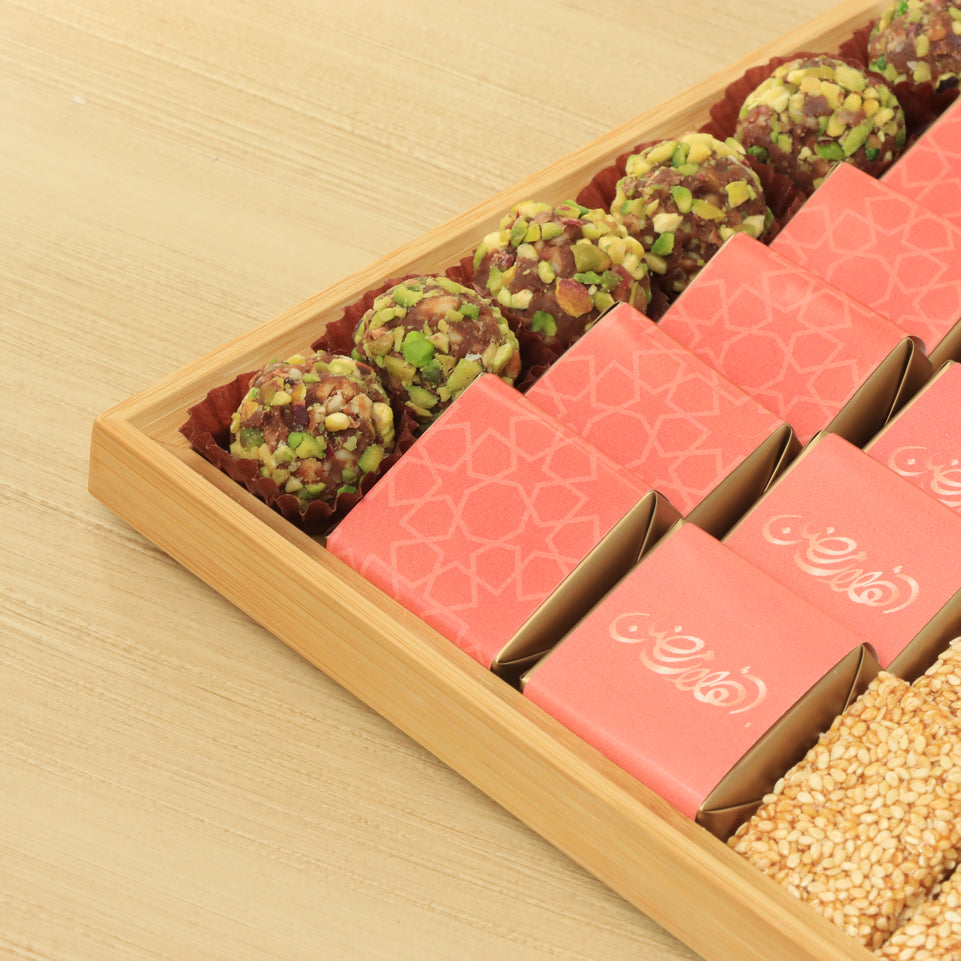 Ramadan designed premium chocolate & dates wood tray