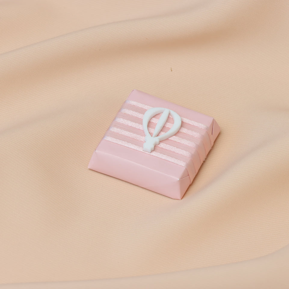 Hot air balloon acrylic decorated premium chocolate