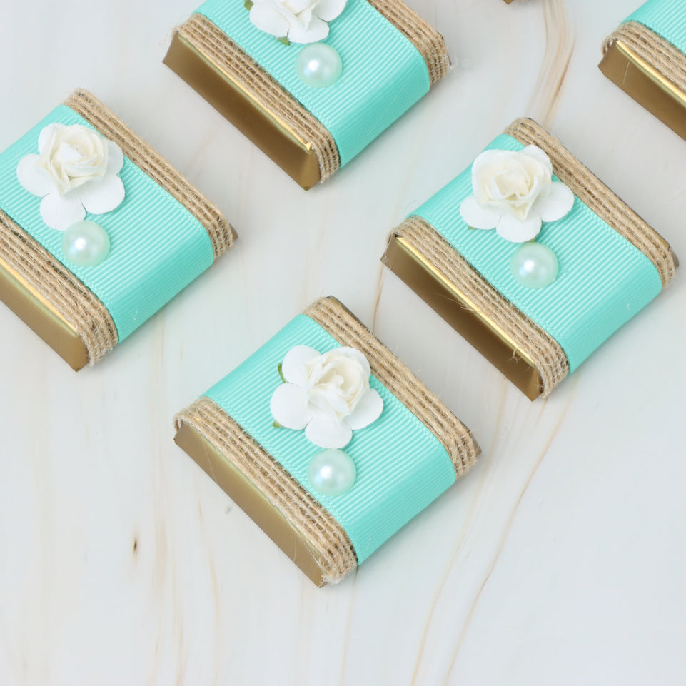 Flower pearl decorated chocolate