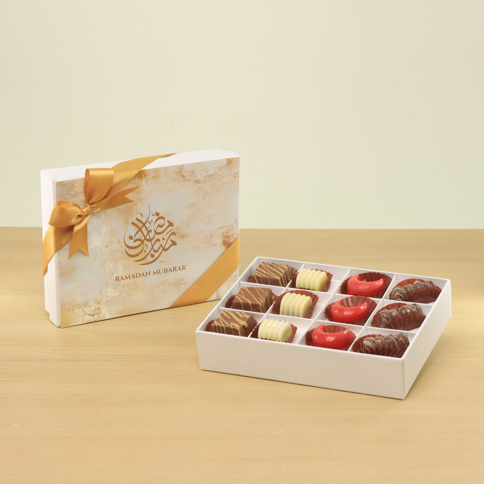 Ramadan Mubarak designed premium chocolate 12P hard box