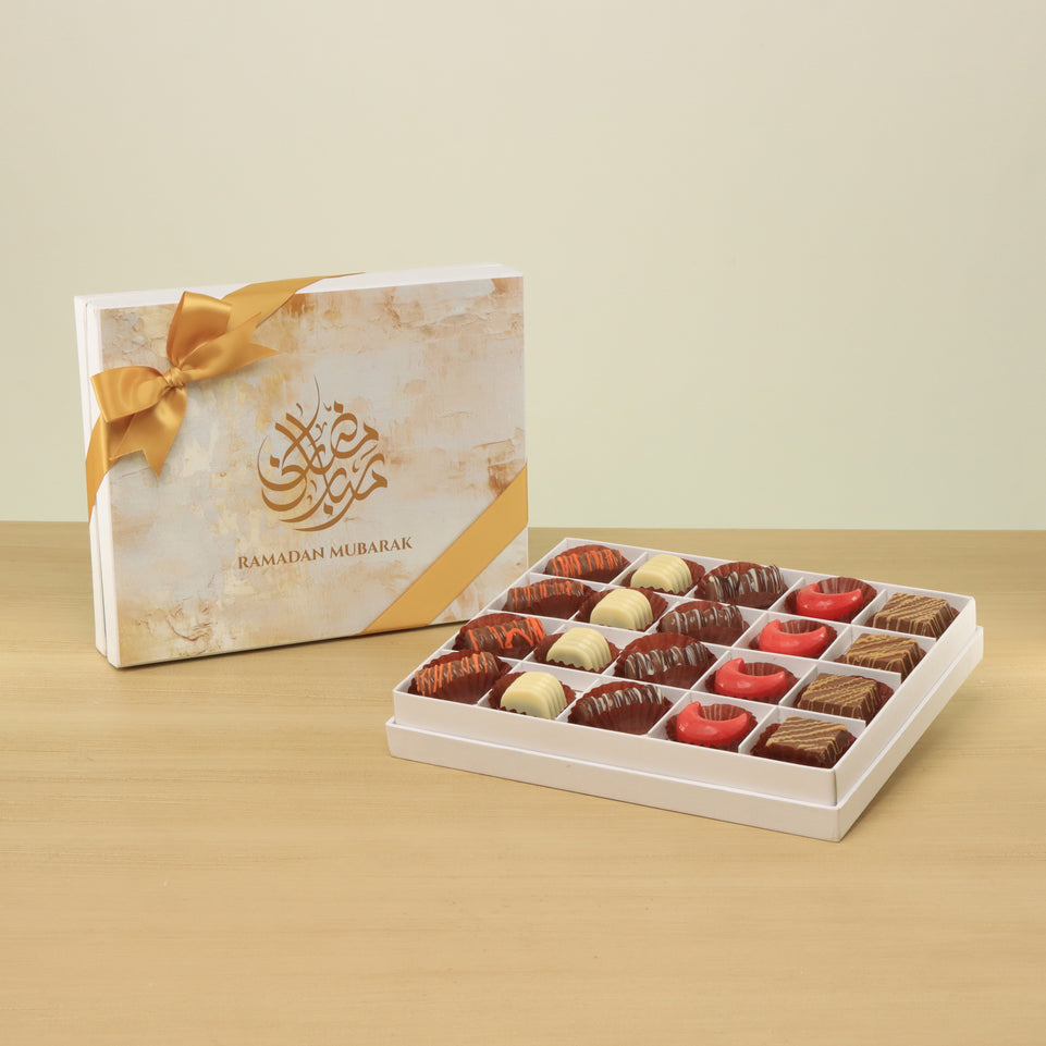 Ramadan Mubarak designed premium chocolate 20P hard box
