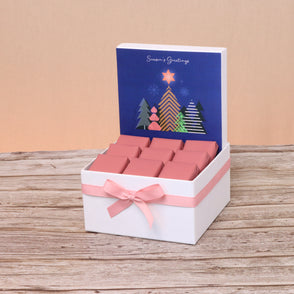 Season's greeting christmas tree desi...