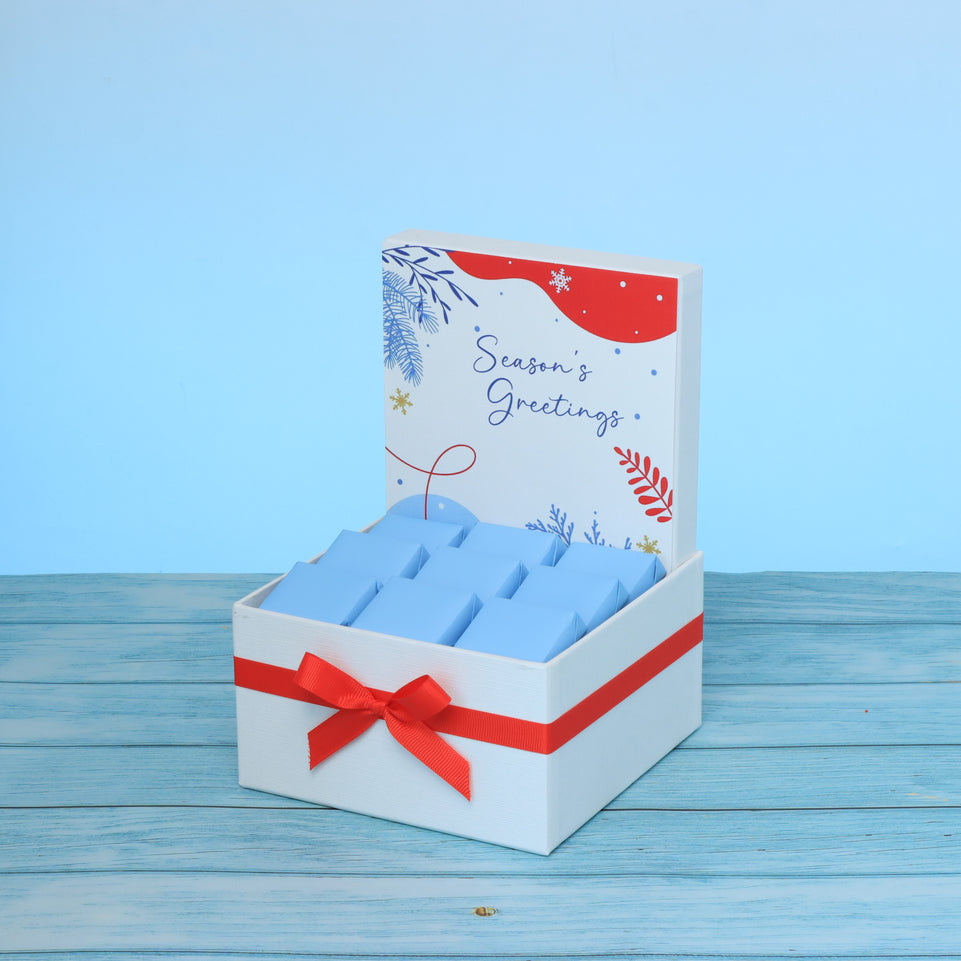 Season's greeting designed premium chocolate small hamper