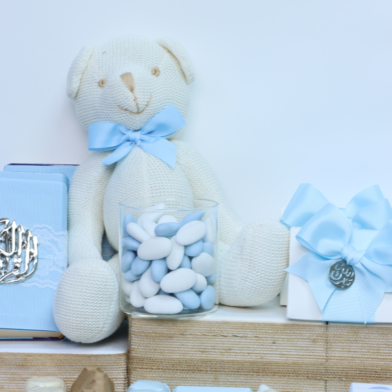 Baby teddy theme personalized chocolate wood stand with personalized backdrop.