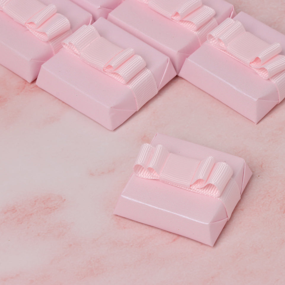 Ribbon decorated chocolate